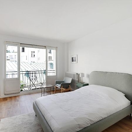 Bright Studio For 2 - Champs-Elysees Paris Exterior photo