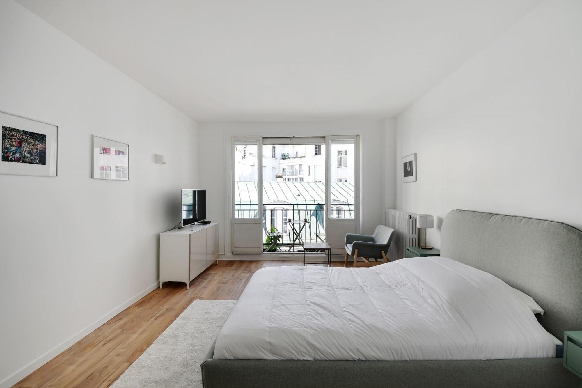 Bright Studio For 2 - Champs-Elysees Paris Exterior photo