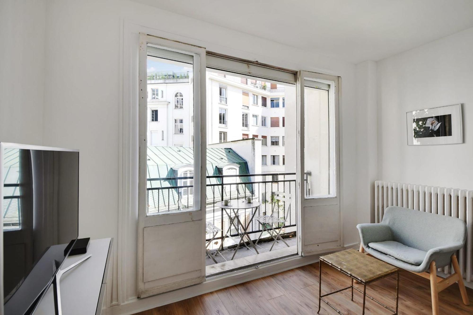 Bright Studio For 2 - Champs-Elysees Paris Exterior photo
